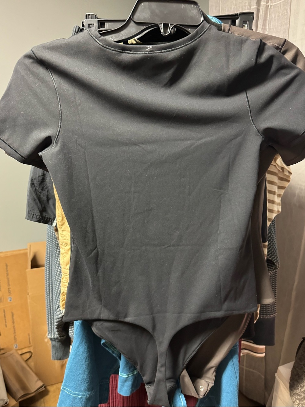 Athleta Bodymove short sleeve crew Bodysuit in Black NWOT Retail $75 - Picture 4 of 6